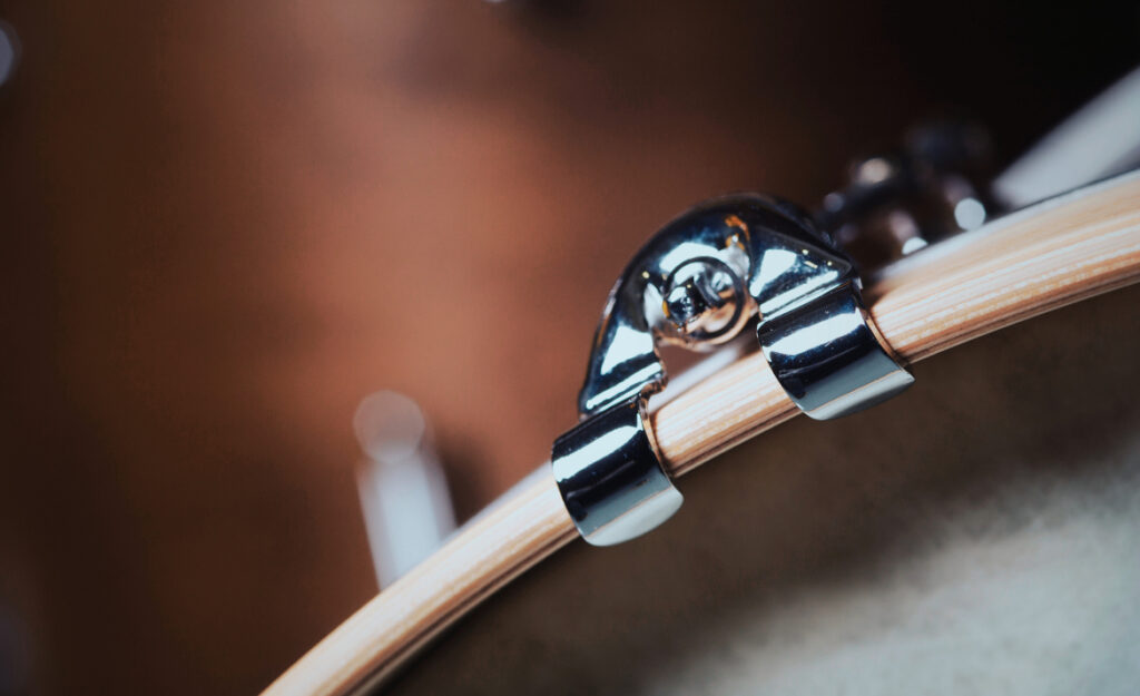 tighten drum hardware